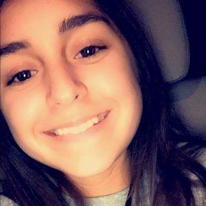 Meet your Posher, Melina